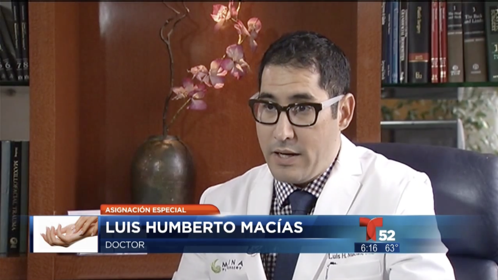 Dr. Luis Macias Being interviewed on Telemundo